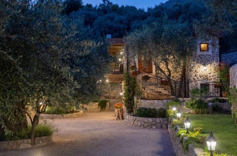 Olive Queen Rustic Estate Bar Bagian luar foto